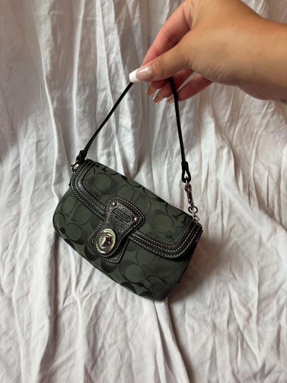 Vintage Coach Signature Turnlock Shoulder Bag - Gem