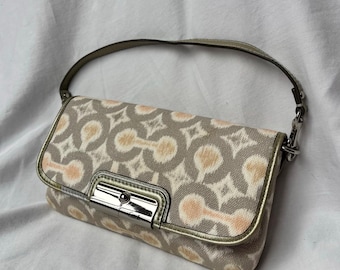 Vintage Coach Penelope Black Leather Demi Turn-lock Crossbody Bag