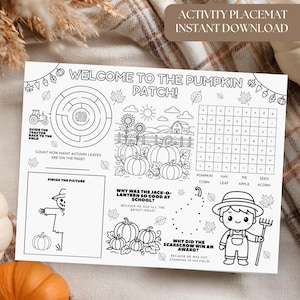 以下が含まれることがあります： 「WELCOME TO THE PUMPKIN PATCH!」の文字が入った、迷路、ワードサーチ、カボチャをテーマにしたイラストが特徴の白黒アクティビティプレースマット。「ACTIVITY PLACEMAT INSTANT DOWNLOAD」の文字も含まれています。