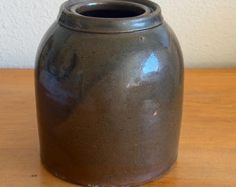 Jarra antigua de gres Albany Slip de 1/2 galón – Cerámica primitiva americana