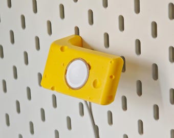 Käse Apple Uhr Ständer für IKEA Skadis - 3D Gedruckte Ladestation, Kawaii Schreibtisch Dekor, Skadis Accessoires