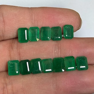 6x8mm AAA Quality Natural Emerald Octagon Gemstone – Vivid Green