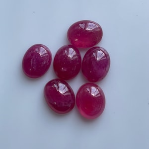 7 x 9 mm AAA Qualität Rubin Oval Cabochon Edelstein: - Preis pro Stück