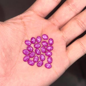 5 cabochons ovales étoile rubis AAA - 6 x 8 mm pierres précieuses en vrac