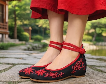 Traditional Chinese Red Wedding Shoes – Handmade Embroidered Bridal Heels, Xiuhe Vintage Women Shoes
