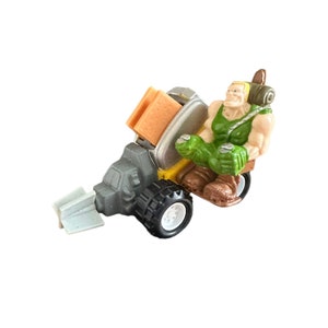 Small Soldiers Commando Elite Brick Bazooka Vehicle Burger King Meal Toy Happy