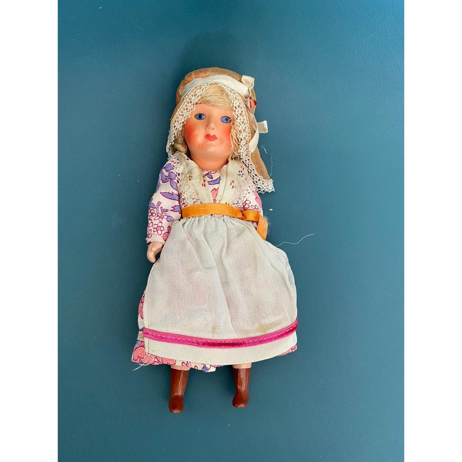 Poupée mignonnette - SFBJ 301 8/0 - 12 cm , bel état d'usage, Vente aux enchères : Jouets