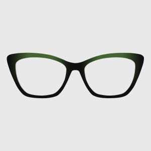 Puede incluir: Gafas de estilo ojo de gato con una montura degradada que pasa de un verde bosque intenso en los bordes superiores a un negro sólido en los bordes inferiores. Las lentes son transparentes y la montura tiene una forma elevada en las esquinas.