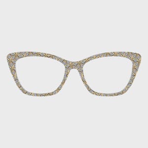 Może przedstawiać: Okulary w stylu kociego oka z szarym i złotym wzorem kwiatowym. Oprawki mają powtarzający się wzór złotych kwiatów na szarym tle. Soczewki są przezroczyste, a ogólny design jest elegancki i stylowy.