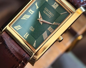 Vintage Seiko Slim Quartz Green Dial ideal unisex Wrist Watch classic timepiece