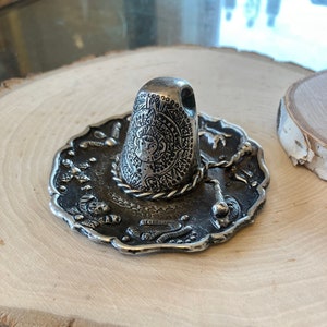 Vintage La Esmeralda 930 Sterling Silver Sombrero Hat Ring Tray Aztec 25036 3.5&quot;