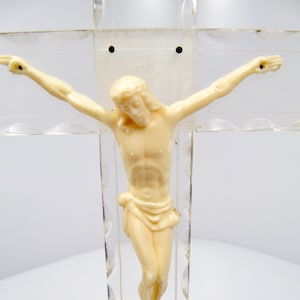 Lucite 1940s Souvenir Rome Altar Crucifix Vintage Religious Etched Riveted ROMA