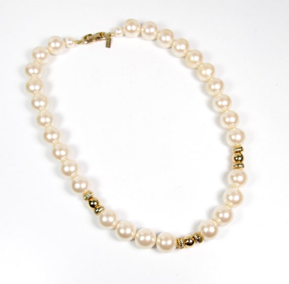 1960s Vintage White Marvella Pearl Gold Bead Stra… - image 1