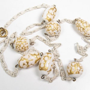 White Enameled S Chain White & Gold Art Glass Beads Necklace Vintage Costume