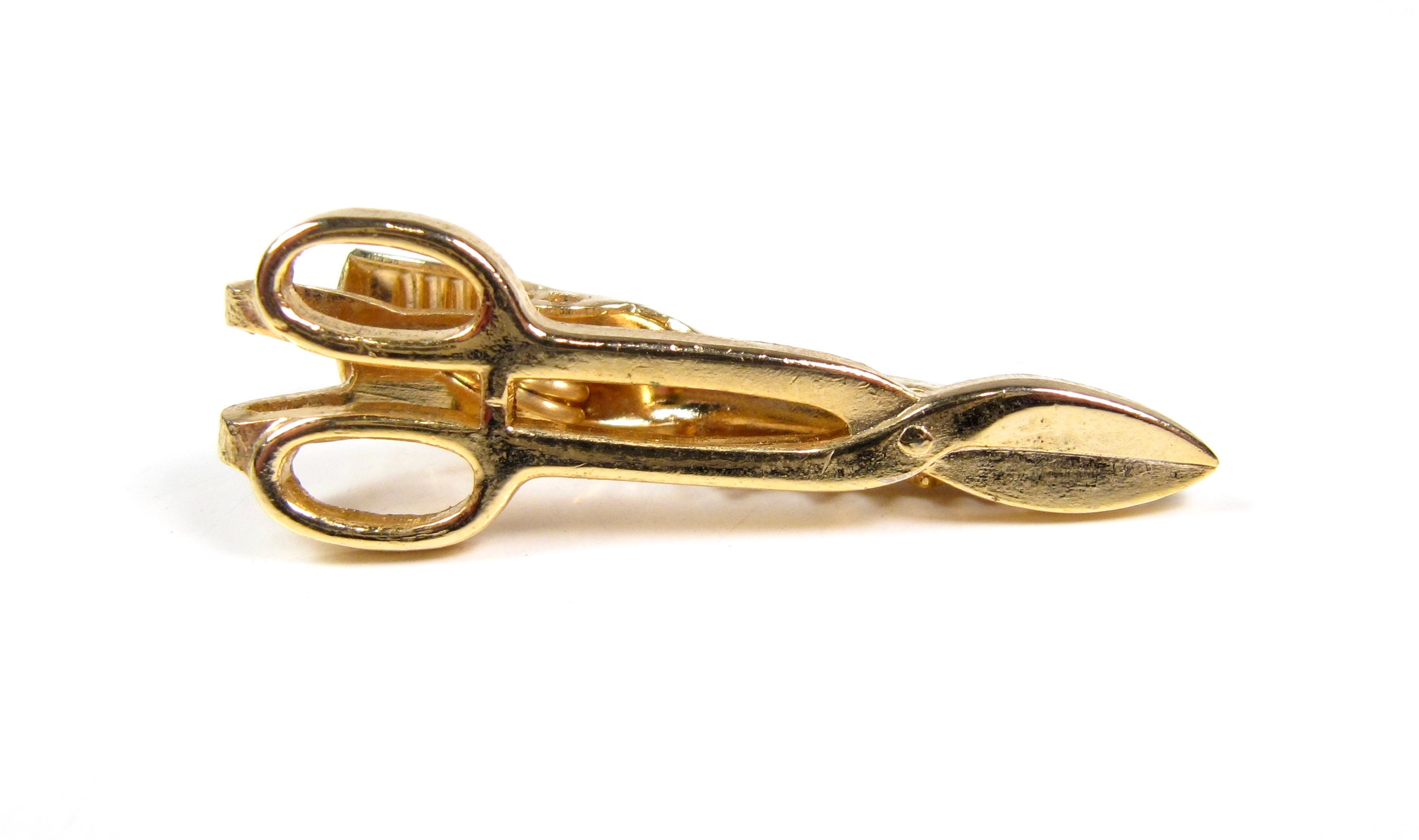 VINTAGE Tie Tack w Chin Back Teeny Tiny Scissors Gold Tone Excellent  Condition