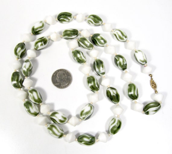 Milk Glass & Green White Bead Gold Filled Clasp N… - image 6