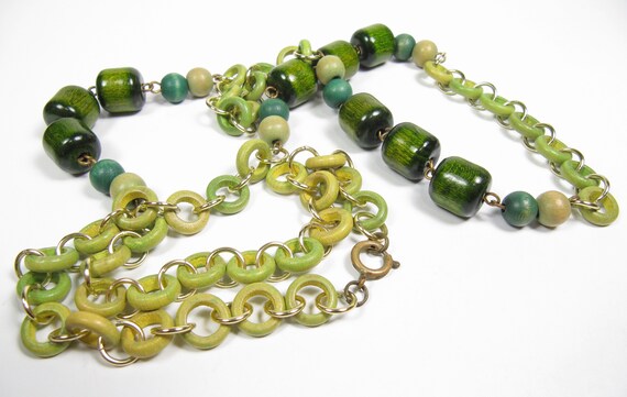 Vintage 1970s Dark and Lime Green Wood Bead & Gol… - image 4