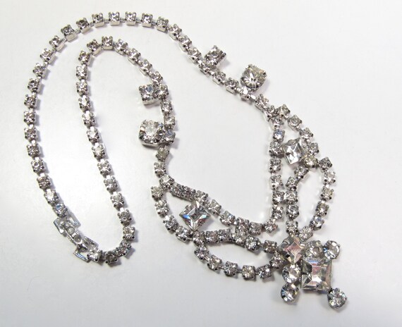 Vintage 1950s Clear Glass Rhinestone Festoon Neck… - image 4