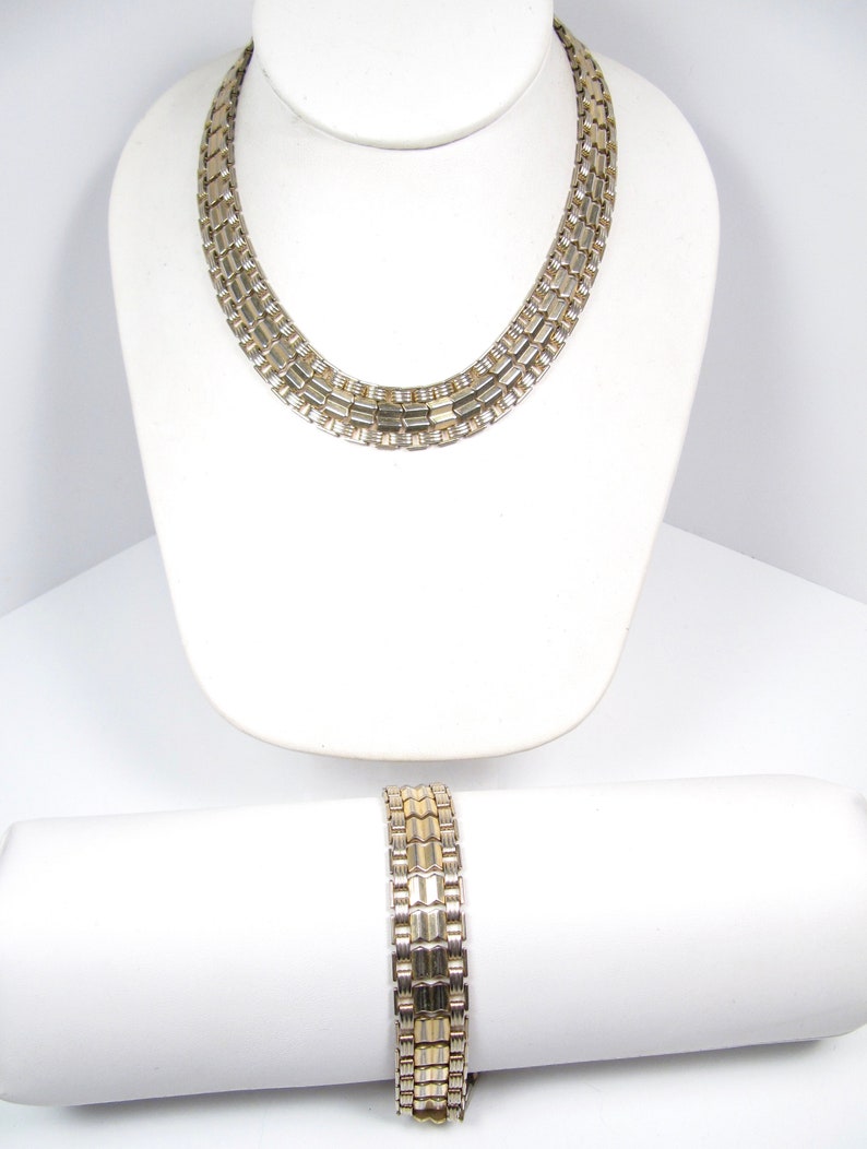 Vintage Sarah Coventry Snap Clasp Choker Necklace /& Bracelet Set Gold Tone