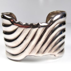 Sterling Silver Taxco Mexico Modernist Ribbed Design Cuff Bracelet Vintage 47g