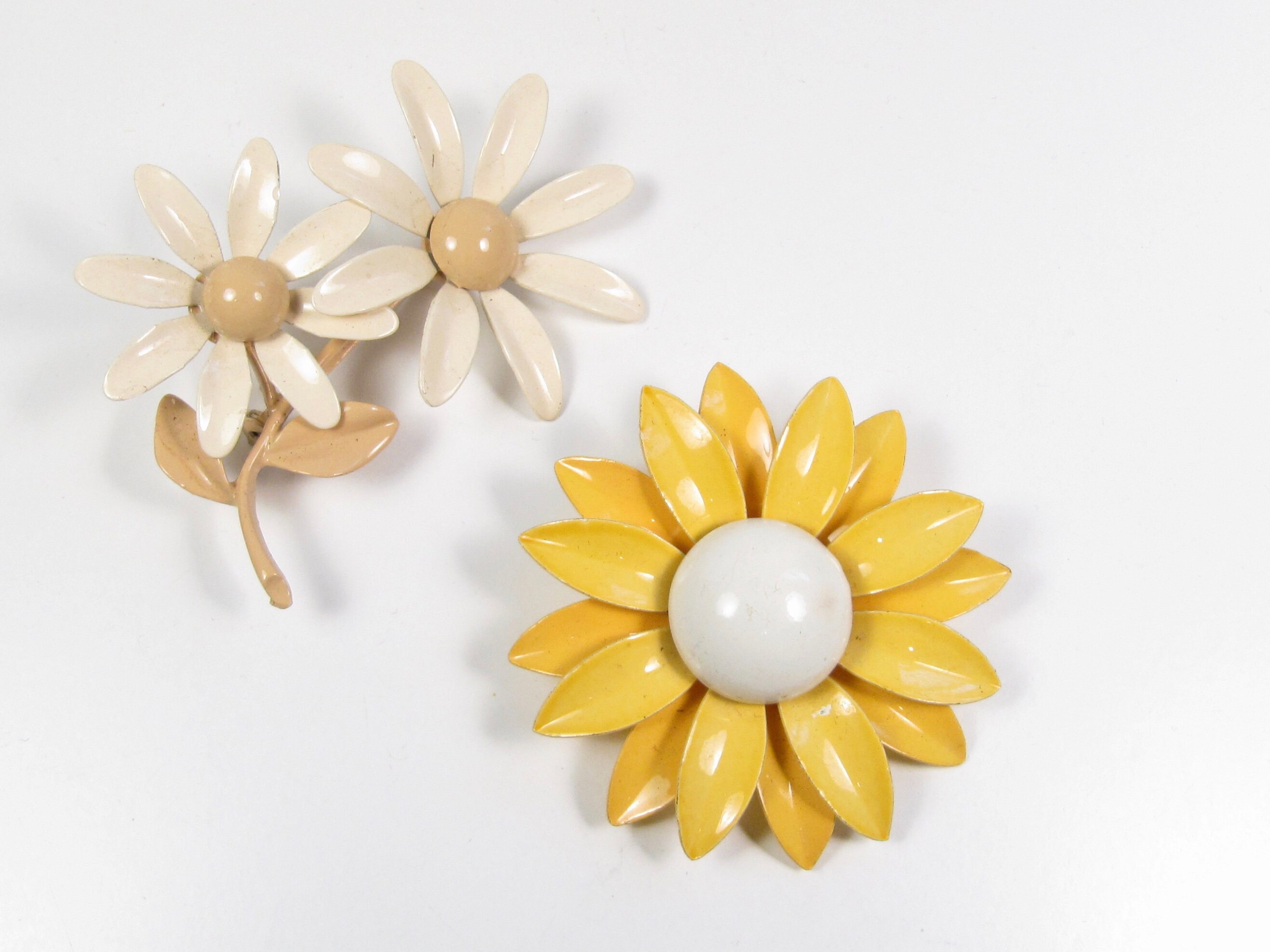 ★daisy★❤️ Amazon.com: Cartoon Simple White Daisy Flower DIY 11CT
