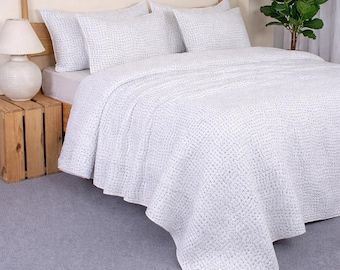 Handmade White Cotton Kantha Quilt | Minimal Blue Stitch Bedding |Hand-stitched Kantha Blanket