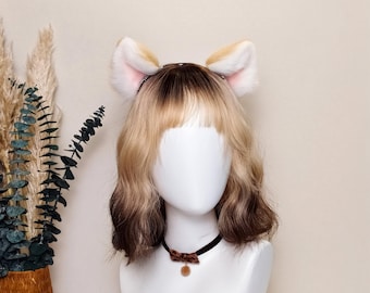 Conjunto de peluca, lazo y gargantilla de piel sintética de mapache color crema, hecho a mano, para cosplay de anime kawaii, fiestas de rol y transmisiones en vivo.