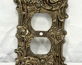 Vintage Metall-Outlet-Abdeckung, American Tack & Hardware, Rosen mit Messing-Finish