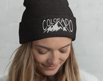 Gorro de invierno de las montañas de Colorado, gorra de Colorado, logotipo de Colorado, gorra de invierno de Colorado, regalo de Colorado, gorra de CO, gorra con logotipo de Colorado, gorro con puños
