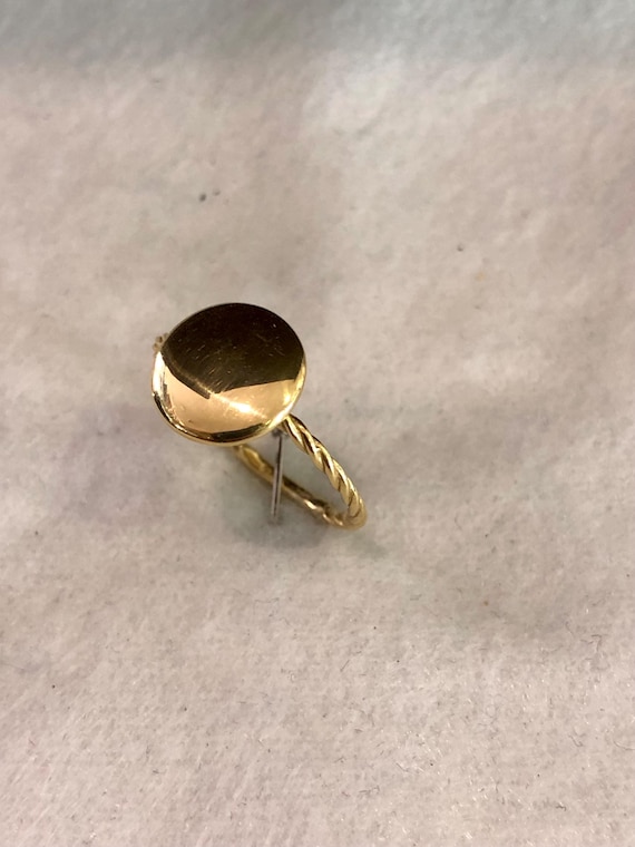 18ct gold solid ring