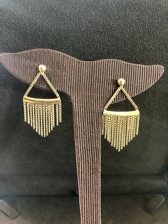 18ct solid gold dangling earrings