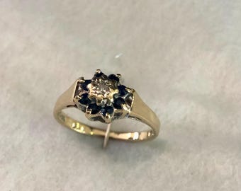 9ct Ladies solid gold cluster ring