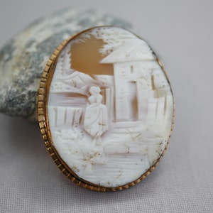 Antique Carved Shell Cameo Pin Brooch Italian Carved Shell Gold Filled Bezel EP7
