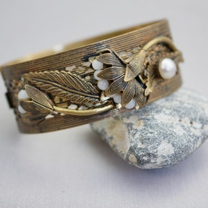 Vintage Messing Blumen Armband Klapparmband oval mit Faux Perlen ML3