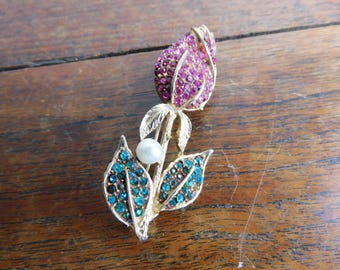 Vintage Gold Flower Pin with Ruby Pink and Green Rhinestones