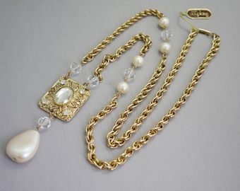 Vintage Rhinestone Pearl Pendant Chain Necklace Long Statement Pendant Necklace Carol Dauplaise  EF27