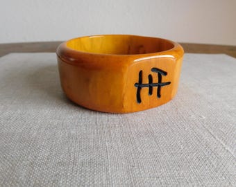 Vintage Butterscotch Bakelite Bangle Bracelet with Chinese Life Symbol