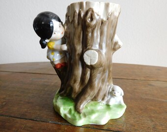 Vintage Royal Seoul Small Vase Girl Looking for Her Puppy around the tree