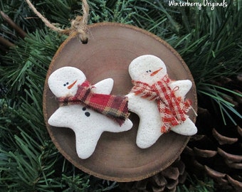 Snowmen Salt Dough Tree Slice Ornament: Christmas Ornament, Tree Ornament, wood ornament, wood disc ornament, ornament exchange gift