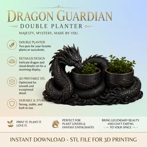 Peut inclure: Un double pot de fleurs en forme de dragon noir, composé de deux récipients circulaires intégrés au corps enroulé d'une sculpture de dragon détaillée. Le texte DRAGON GUARDIAN DOUBLE PLANTER est visible en haut avec des icônes.