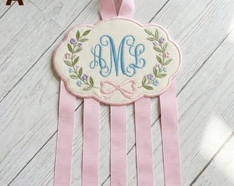 Personalized Hair Bow & Headband Holder • Quilted Fabric Organizer • Custom Monogram with Clip or Ribbon Options • Nursery Wall Decor Gift