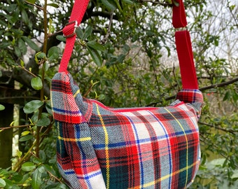 Upcycled cross body bag / Dumpling bag / Slouch bag / Half moon bag / sustainable fashion / repurposed / upcycled bag / Scottish Tartan