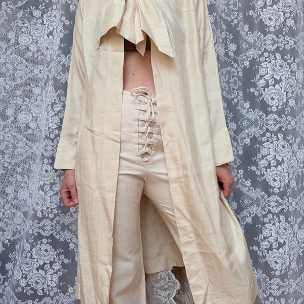 Antique 1920s Pure Silk Cape/House Coat with Collar
