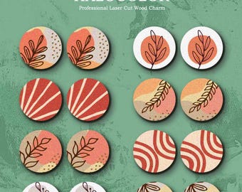 Könnte beinhalten: Ein Set mit 12 lasergeschnittenen Holzanhängern mit verschiedenen abstrakten Designs in Rot-, Orange- und Brauntönen. Die Designs umfassen Blätter, Streifen und geometrische Formen. Die Anhänger sind perfekt, um Schmuck, Bastelarbeiten und Wohnaccessoires einen handgemachten Touch zu verleihen.