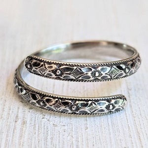 Sterling silver art deco diamond pattern adjustable bypass wrap ring