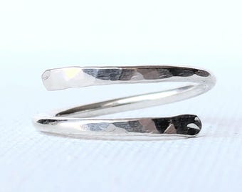 Adjustable 14 gauge sterling silver bypass ring, Minimaliist Simple Jewelry