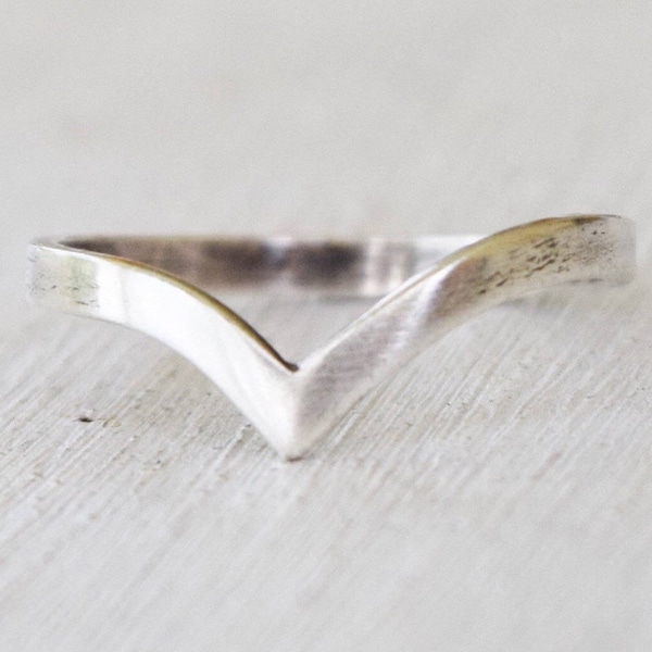 Sterling silver chevron ring, modern minimalist jewelry, perfect Christmas gift for her