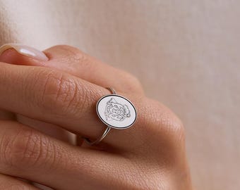Dainty Birth Flower Signet Ring, Custom Initial Oval Ring, 14k Gold Filled Engraved Jewelry, Personalized Gift for Mom, Sterling Silver