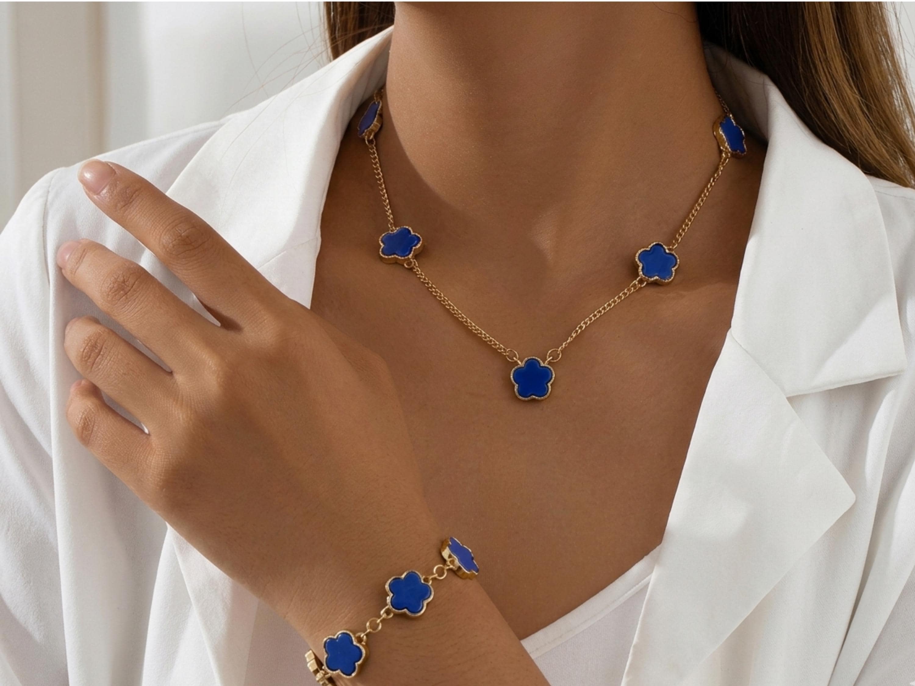 Blue clover necklace - Etsy 日本
