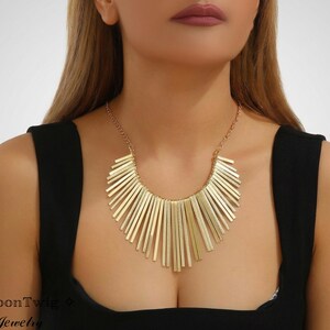 Collar Statement con Flecos Dorados, Collar de Abanico con Borlas en Capas